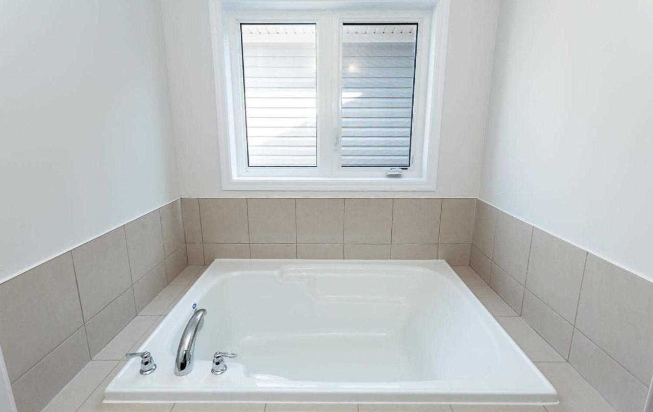 The Warm Welcome Suite Thorold Εξωτερικό φωτογραφία
